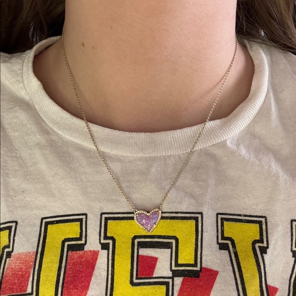 𝐊𝐞𝐧𝐝𝐫𝐚 𝐬𝐜𝐨𝐭𝐭 𝐡𝐞𝐚𝐫𝐭 𝐧𝐞𝐜𝐤𝐥𝐚𝐜𝐞! - Picture 4 of 4